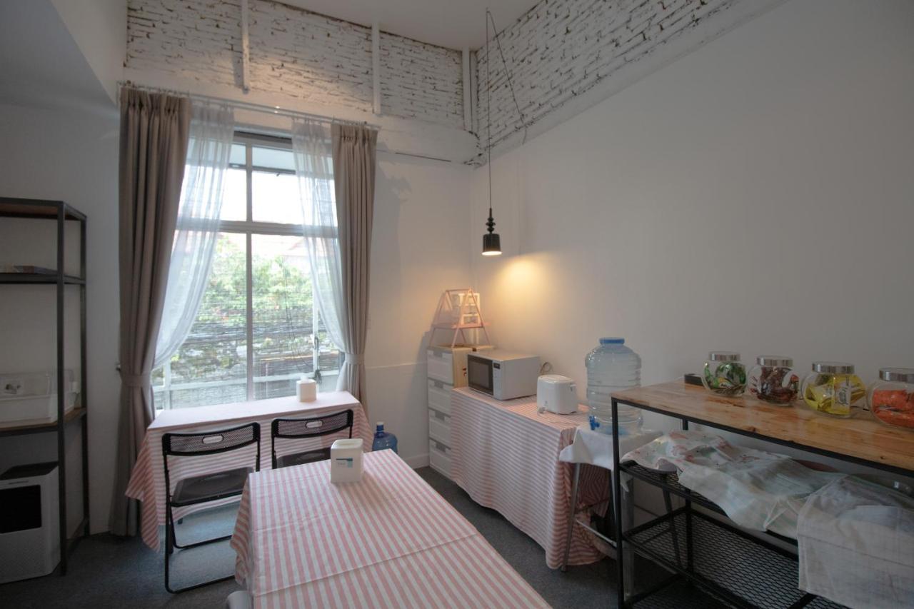 Hostel Oon Poshtel x Cafe Chiang Mai Exterior foto