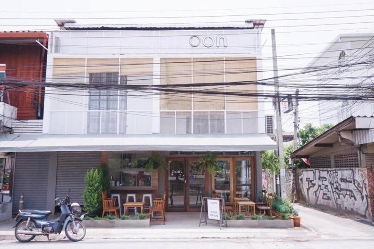 Hostel Oon Poshtel x Cafe Chiang Mai Exterior foto